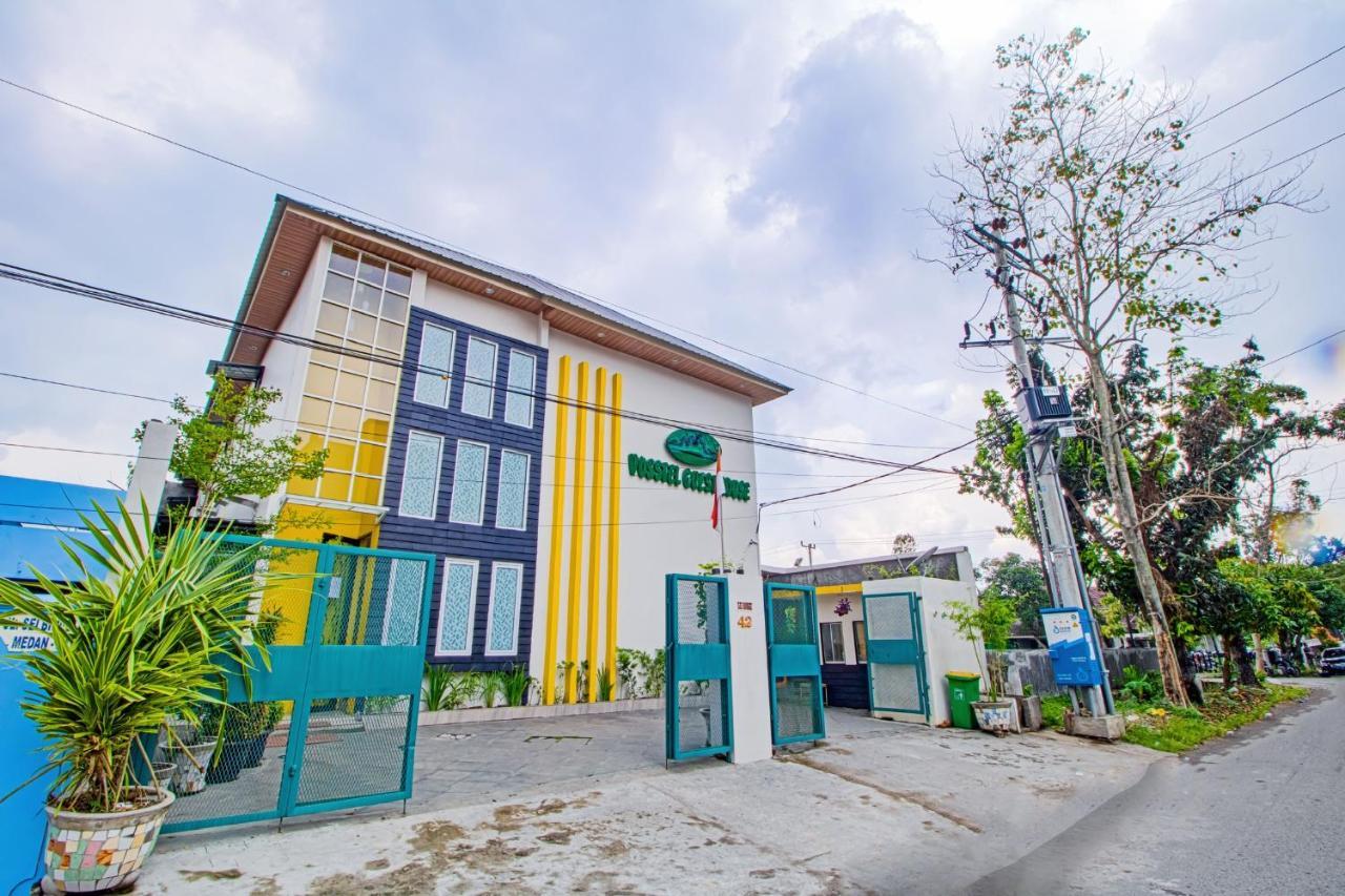 Vosstel Guest House Medan Exterior photo